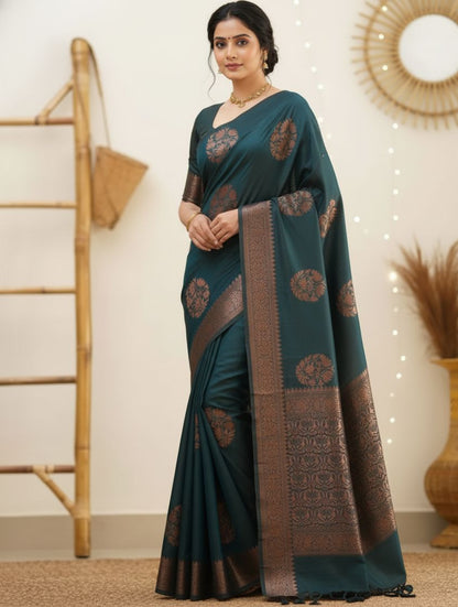 Trending Banarasi Saree ✨️